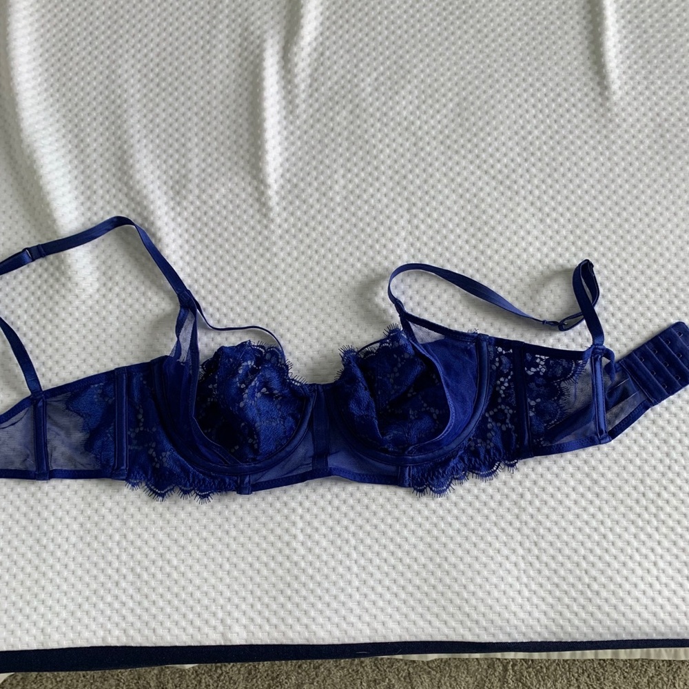 Sexy Victoria’s Secret bra